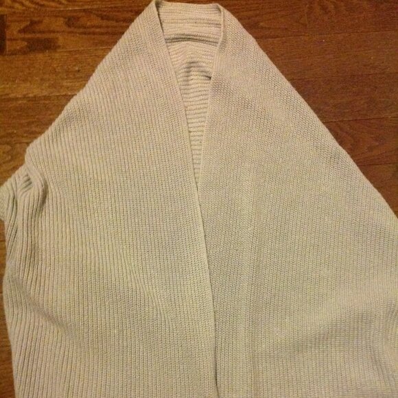 Oversized Grey chunky knit sweater cardigan shrug - Picture 3 of 8